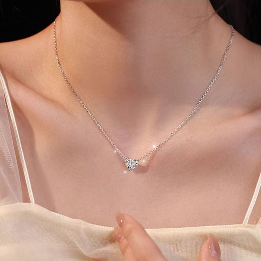Women's Simple Refined Grace Love Necklace